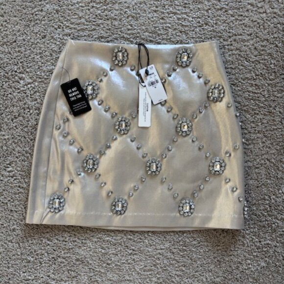 High Waisted Metallic Embellished Mini Skirt - Picture 4 of 6